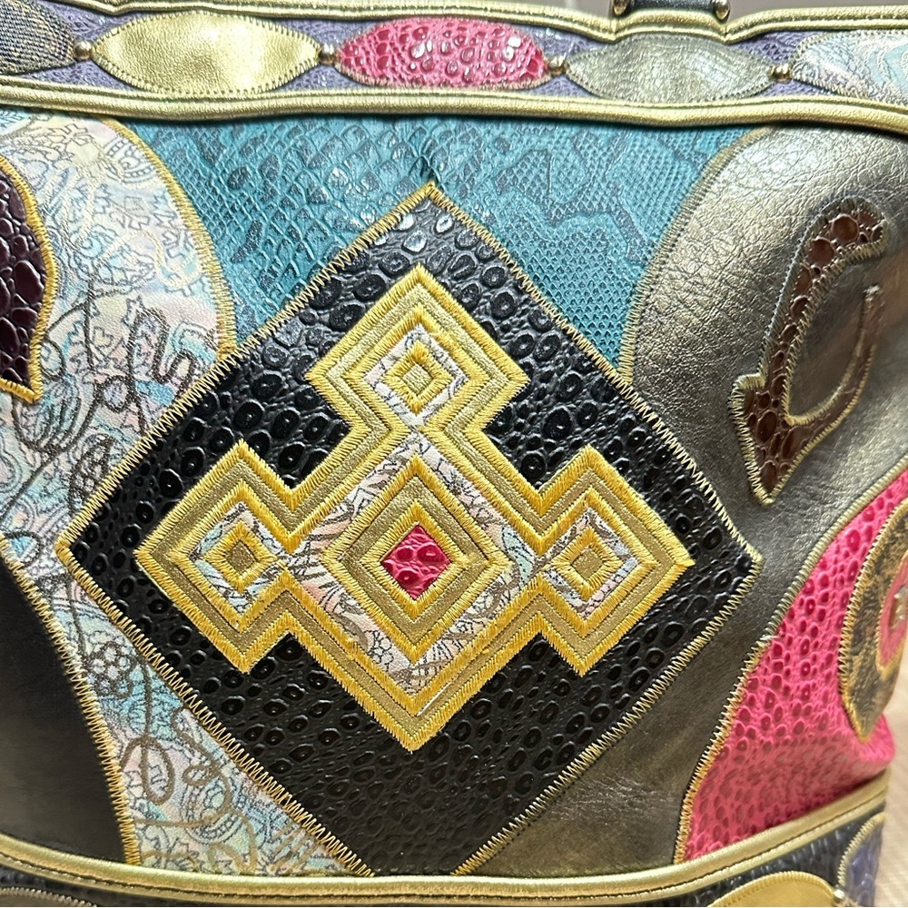 Vintage Nas multi color and designed leather purse with removable strap - Picture 6 of 12